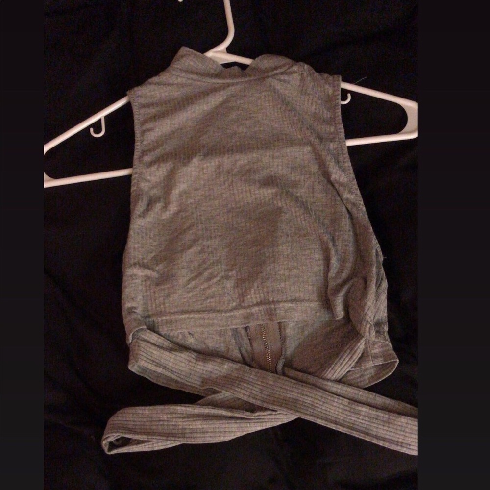 Cross body Crop top
